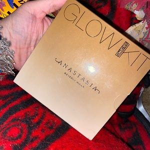 Sun dipped Anastasia highlighter